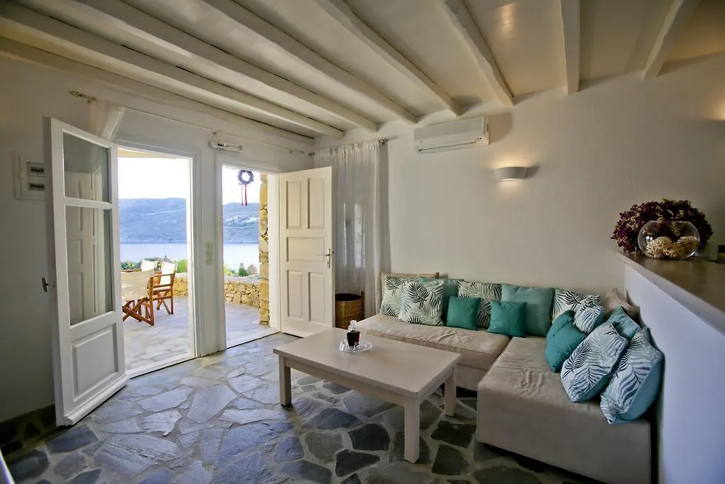 Salty Houses Kalo Livadi